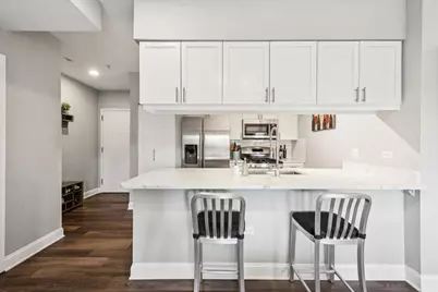 1572 Maple Avenue #506, Evanston, IL 60201 - Photo 3