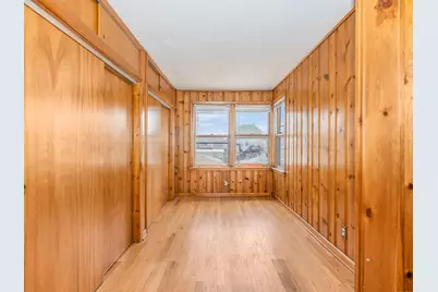 5351 W Waveland Avenue, Chicago, IL 60641 - Photo 19