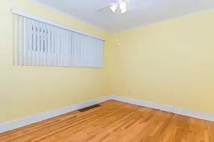 5351 W Waveland Ave, Chicago, IL 60641 - Photo 15