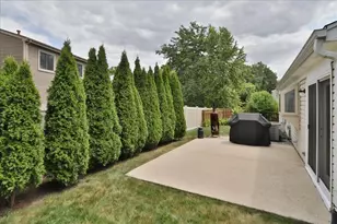 5049 Lichfield Dr, Hoffman Estates, IL 60010 - Photo 25
