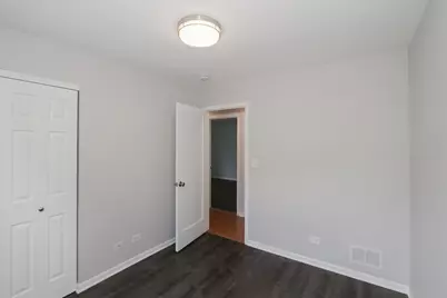 5049 Lichfield Drive, Hoffman Estates, IL 60010 - Photo 21