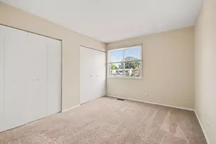 43 Stonefield Dr, Glendale Heights, IL 60139 - Photo 17