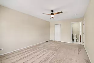43 Stonefield Dr, Glendale Heights, IL 60139 - Photo 15
