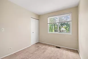 43 Stonefield Dr, Glendale Heights, IL 60139 - Photo 19