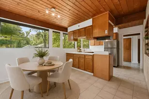 1460 Eagle Rd, Elgin, IL 60123 - Photo 9