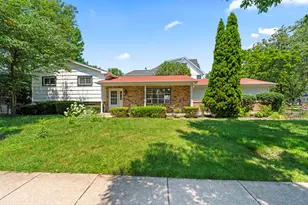 5654 S Washington St, Hinsdale, IL 60521 - Photo 1