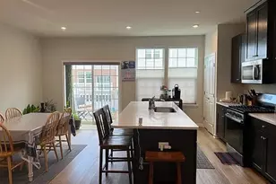 936 Jenkins Ct, Wheeling, IL 60090 - Photo 3