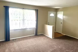 1619 Skyline Dr, Danville, IL 61832 - Photo 3
