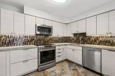 6007 N Sheridan Road #9E, Chicago, IL 60660 - Photo 7