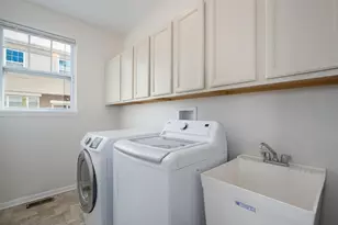 406 Concord Ct, Morton Grove, IL 60053 - Photo 13