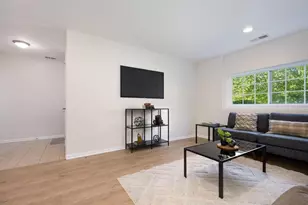 406 Concord Ct, Morton Grove, IL 60053 - Photo 3