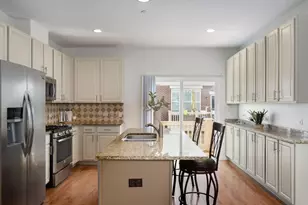 406 Concord Ct, Morton Grove, IL 60053 - Photo 9