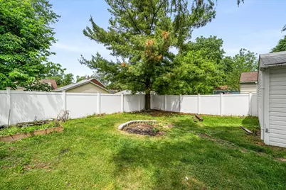 849 N 11th Street, Dekalb, IL 60115 - Photo 15