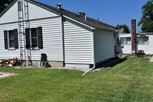 104 E Poplar St, Odin, IL 62870 - Photo 31