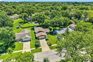 135 Jeffery Ln, Schaumburg, IL 60193 - Photo 21