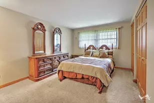 135 Jeffery Ln, Schaumburg, IL 60193 - Photo 11