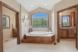 2939 E Water Tower Dr, Crete, IL 60417 - Photo 15