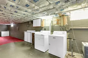 1708 W Green St, Champaign, IL 61821 - Photo 21
