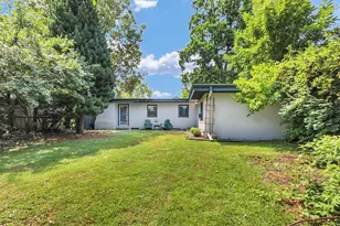 1708 W Green St, Champaign, IL 61821 - Photo 25