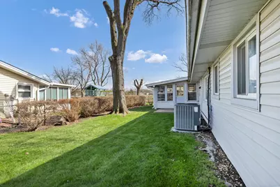 319 S Braintree Drive, Schaumburg, IL 60193 - Photo 25