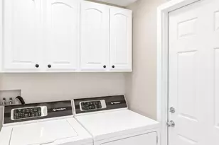 319 S Braintree Dr, Schaumburg, IL 60193 - Photo 11