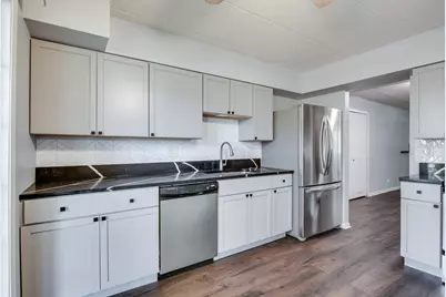 1486 W Jefferson Avenue #D, Naperville, IL 60540 - Photo 5
