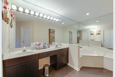287 Willow Parkway, Buffalo Grove, IL 60089 - Photo 19