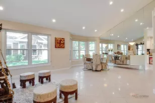 287 Willow Pkwy, Buffalo Grove, IL 60089 - Photo 5