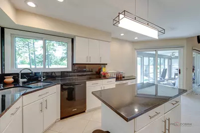 287 Willow Parkway, Buffalo Grove, IL 60089 - Photo 13