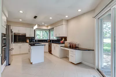 287 Willow Parkway, Buffalo Grove, IL 60089 - Photo 11