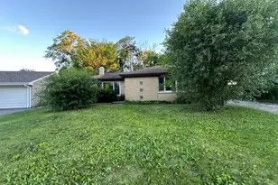 15240 Hilltop Dr, Orland Park, IL 60462 - Photo 1