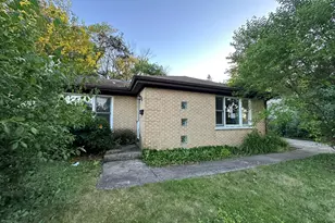 15240 Hilltop Dr, Orland Park, IL 60462 - Photo 3