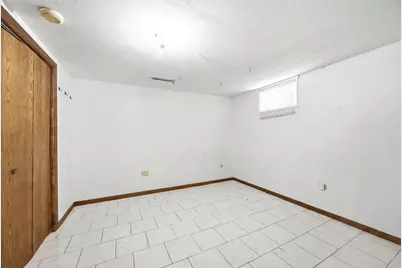 904 Chippewa Drive, Elgin, IL 60120 - Photo 25