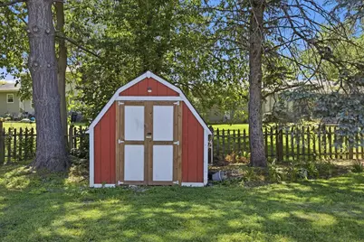 904 Chippewa Drive, Elgin, IL 60120 - Photo 33