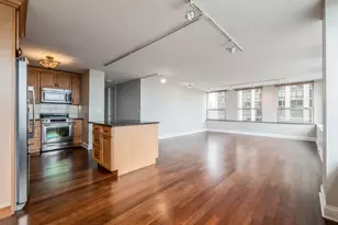 2626 N Lakeview Ave, Chicago, IL 60614 - Photo 5