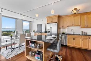2626 N Lakeview Ave, Chicago, IL 60614 - Photo 15