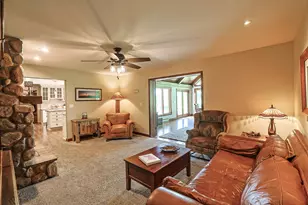 3S654 Terrace Dr, North Aurora, IL 60542 - Photo 13