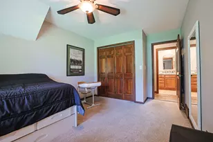 3S654 Terrace Dr, North Aurora, IL 60542 - Photo 25