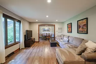 3S654 Terrace Dr, North Aurora, IL 60542 - Photo 3