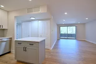 700 Wellington Ave, Elk Grove Village, IL 60007 - Photo 7