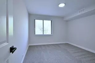 700 Wellington Ave, Elk Grove Village, IL 60007 - Photo 25