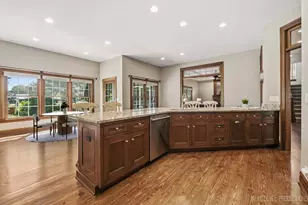 2736 Willow Ridge Dr, Naperville, IL 60564 - Photo 9