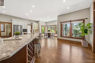 2736 Willow Ridge Dr, Naperville, IL 60564 - Photo 5