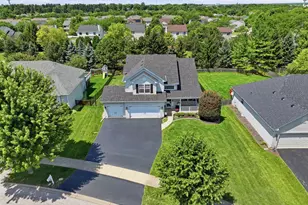 2213 Roaring Creek Dr, Aurora, IL 60503 - Photo 45