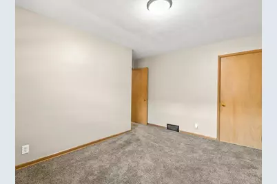 820 Cottage Grove Avenue, Rockford, IL 61103 - Photo 21