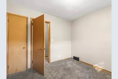 820 Cottage Grove Avenue, Rockford, IL 61103 - Photo 19