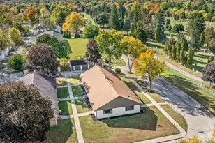 820 Cottage Grove Ave, Rockford, IL 61103 - Photo 39