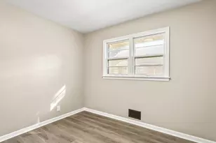 820 Cottage Grove Ave, Rockford, IL 61103 - Photo 25