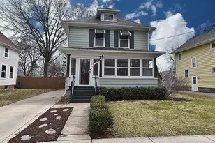 519 Palace St, Aurora, IL 60506 - Photo 1