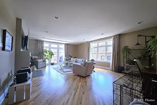 545 W Aldine Ave, Chicago, IL 60657 - Photo 5